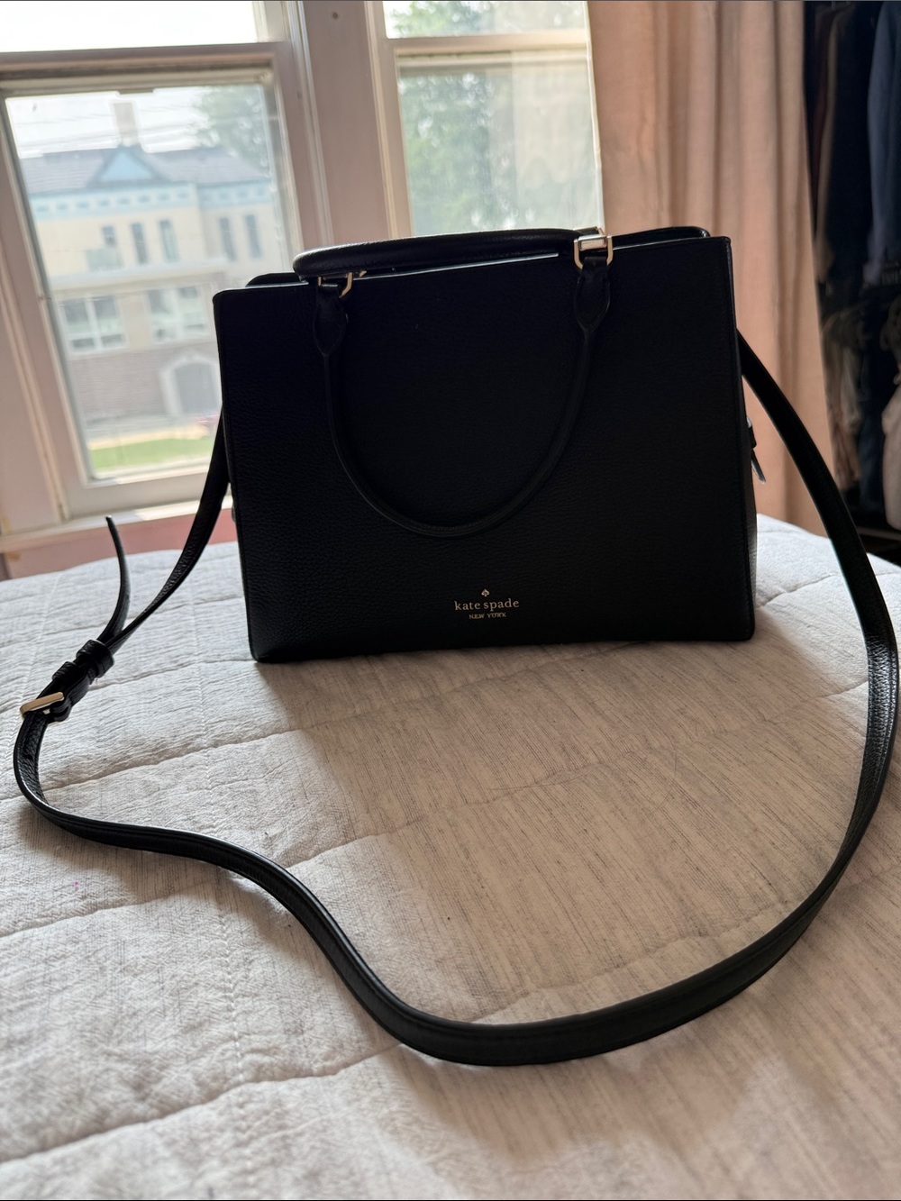 kate spade Black Leather Bag with Gold Hardware and Removable Cross Body Strap - Picture 2 of 9
